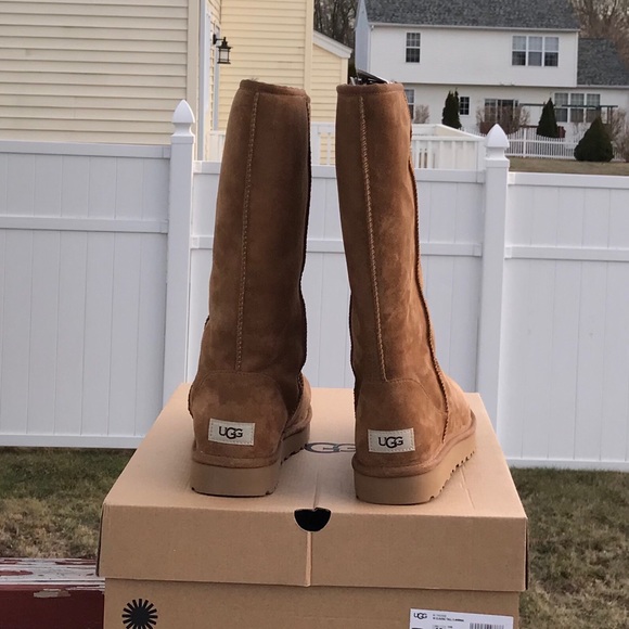 UGG CLASSIC TALL II ANIMAL PRINT - Picture 8 of 8